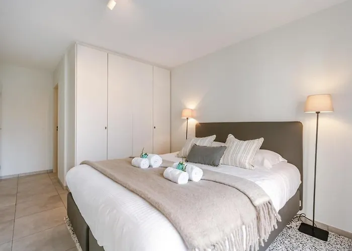 Huswell - On Prime Location In Appartement *